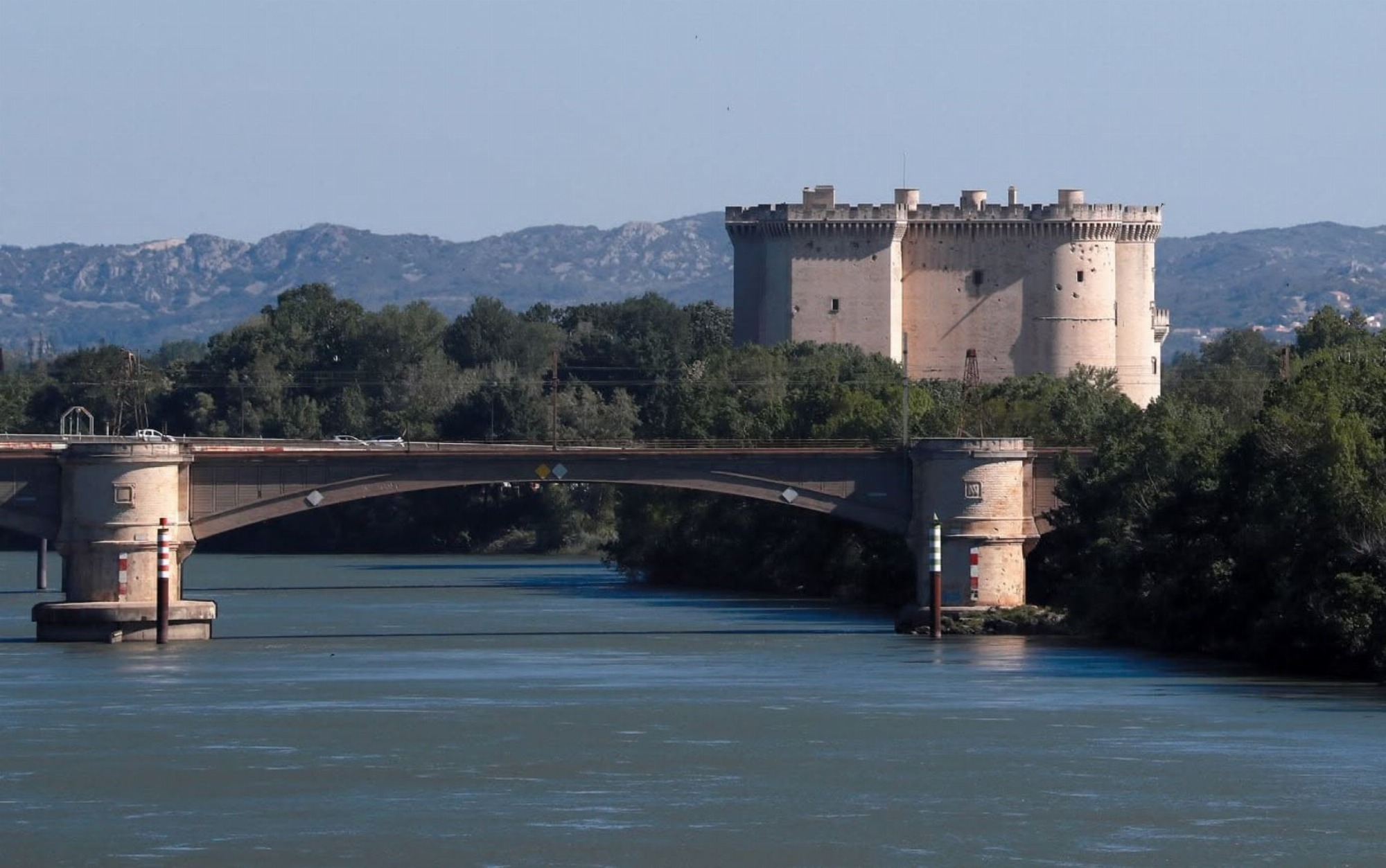 Le Rhône vu du Château !_Tarascon