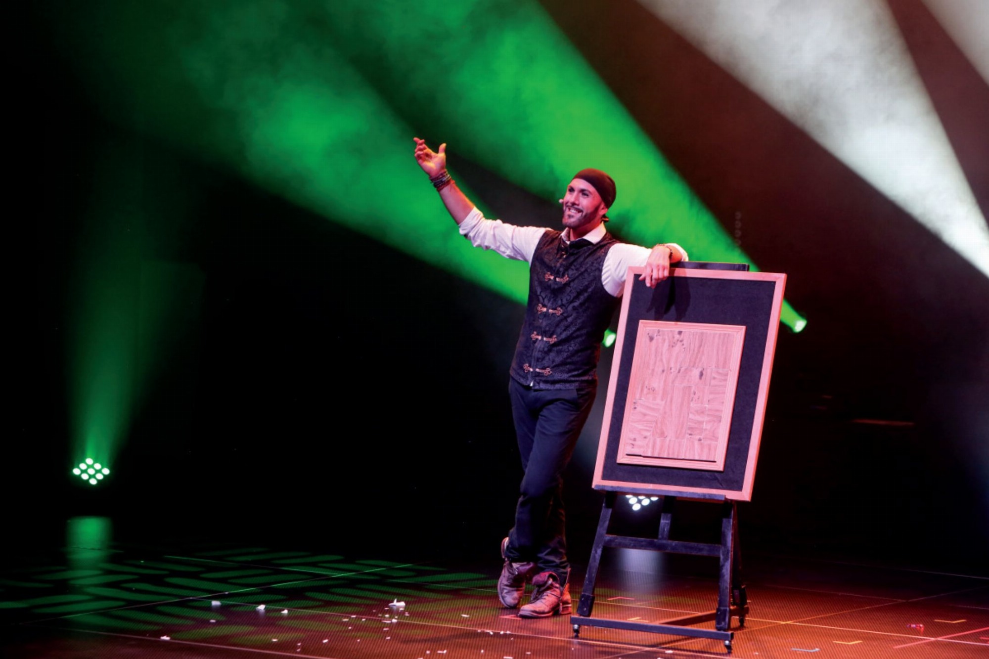 Au Théâtre :