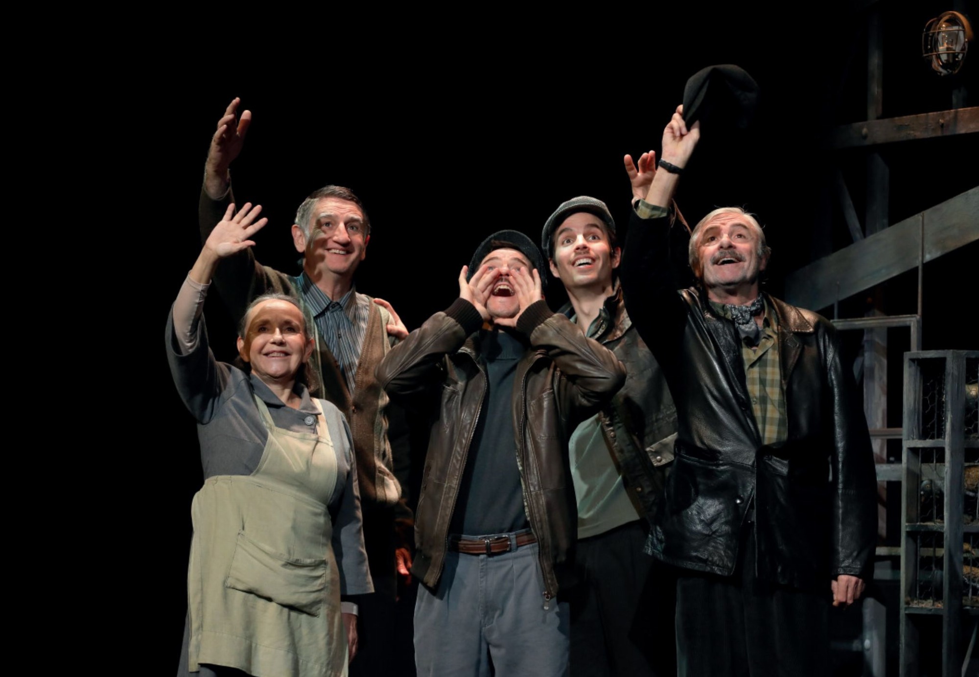 Au Théâtre :